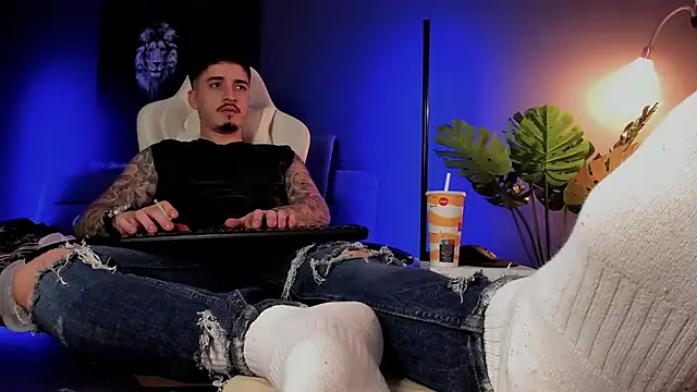 uptomatty's cam snapshot