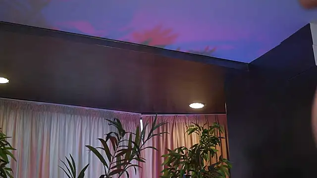 HotBustyBabeX's cam snapshot