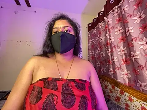 LouleyRanii's cam snapshot