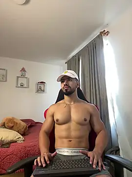 Ezzio_Scolaro's cam snapshot