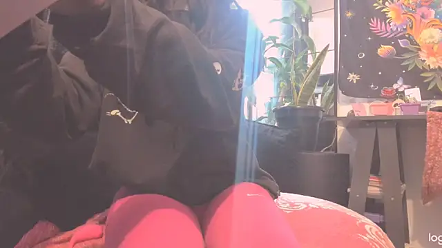 incognimeow's cam snapshot