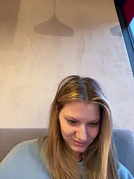 MaryHiggins's cam snapshot