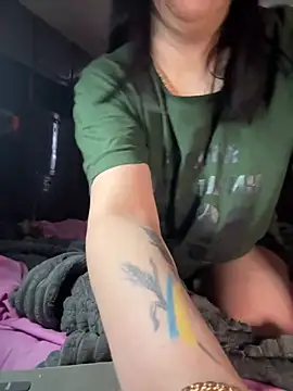 Naughtbaby_2025's cam snapshot