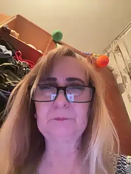 Irina2909@xh's cam snapshot