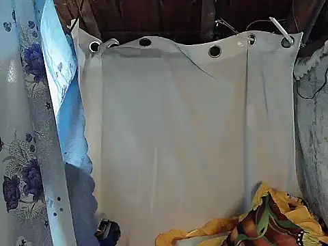 Huntrix2025 live sex cam