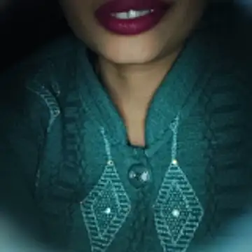 hot_kavya002's cam snapshot