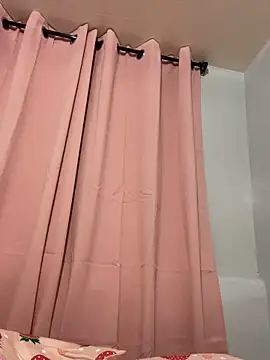 _BellaHotty_'s cam snapshot