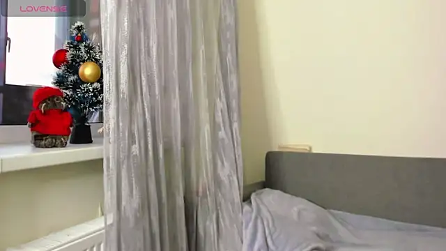 _ellen_meow_'s cam snapshot