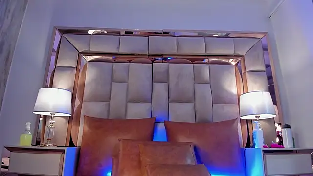 ValentinaBreats's cam snapshot