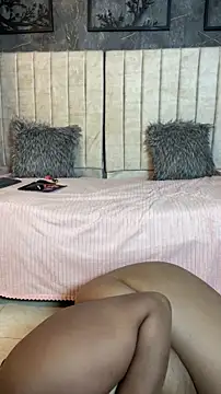 AranzalatinBlaks1's cam snapshot