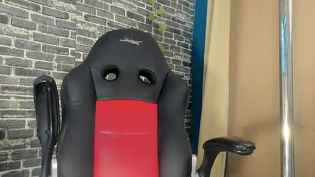 iam_samy_'s cam snapshot