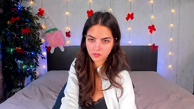 Milana_Crystal_'s cam snapshot