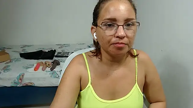 Agatha_browser's cam snapshot