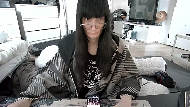 CeriseLapine's cam snapshot