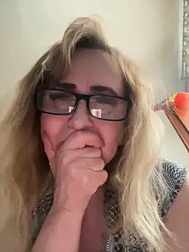 Irina2909@xh live sex cam