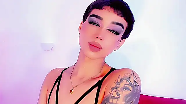 Miss-Saraii's cam snapshot