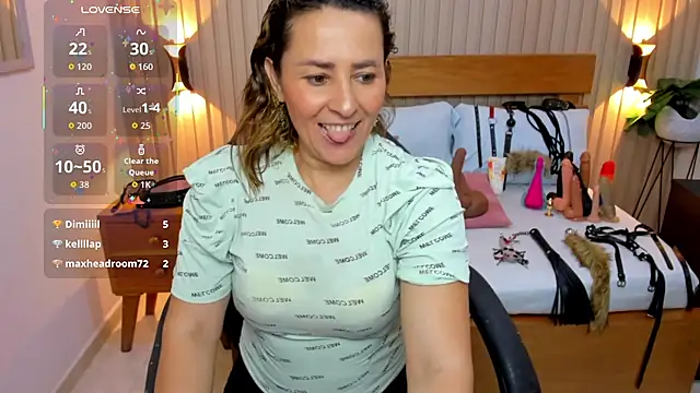 luciana_ballesteros_'s cam snapshot