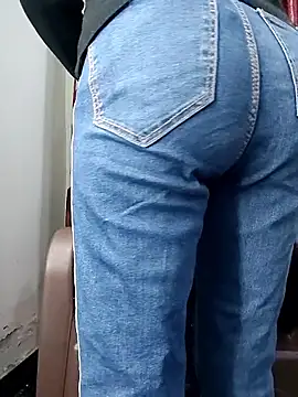 Ruhi_07's cam snapshot