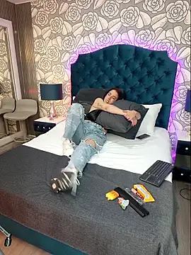 TaniaBlaze's cam snapshot