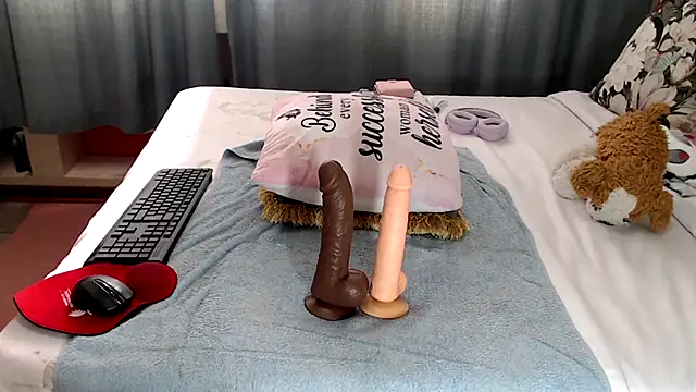 FitSelina66's cam snapshot