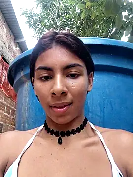 chaparritahot99's cam snapshot