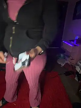 Milfshortcakes live sex cam