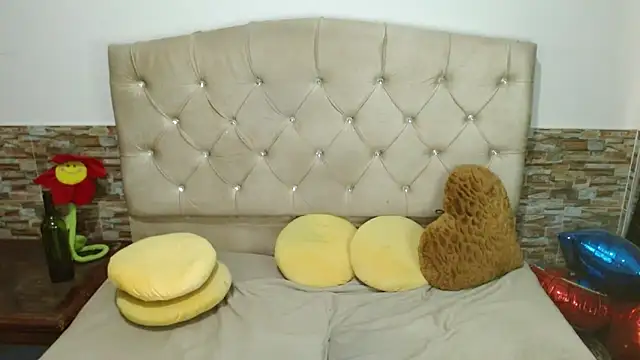 Adafield_'s cam snapshot