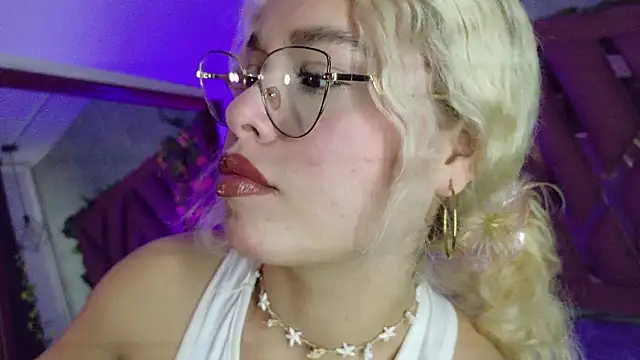 Haelycute's cam snapshot