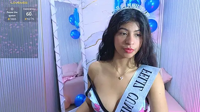 Sandyy_tay's cam snapshot