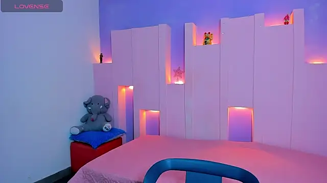 emilywilliis's cam snapshot