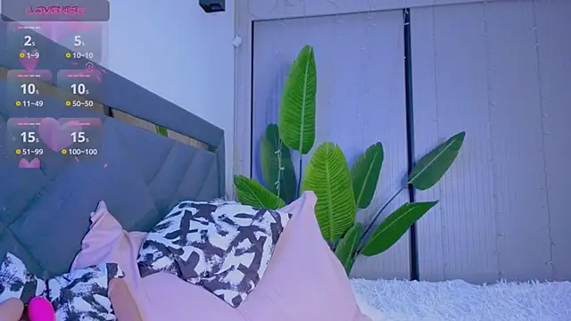 Mia_Tin's cam snapshot