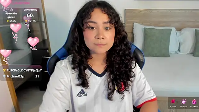 rossie_lanie_'s cam snapshot