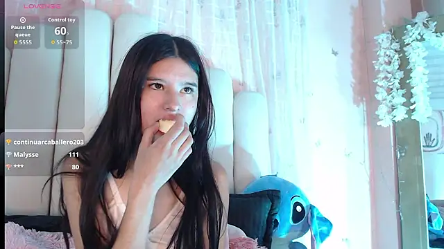 SweetRenata_'s cam snapshot