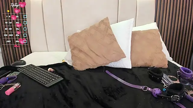 catiusca_reyes_03's cam snapshot