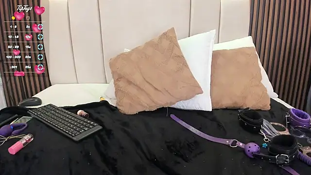 catiusca_reyes_03's cam snapshot