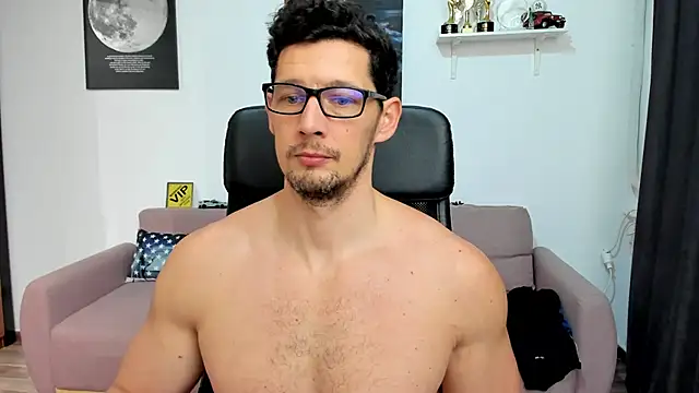 BrutusK08 live sex cam