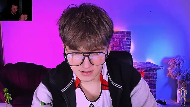 travis_wolf_ live sex cam