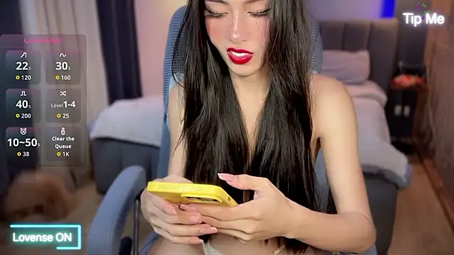 UrdreamTSgirl live sex cam