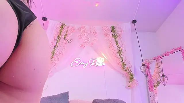 eimi_rosse18's cam snapshot