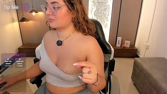 lilly_ass_'s cam snapshot