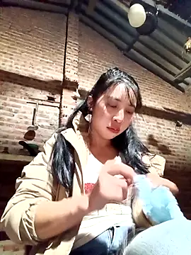 emaame68's cam snapshot