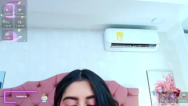 ThyaraJhons's cam snapshot