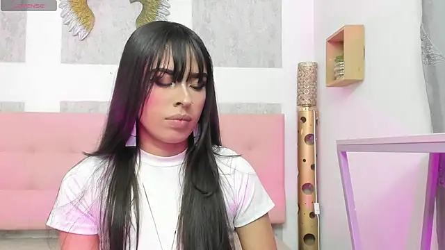 Cloeandtyfanny's cam snapshot