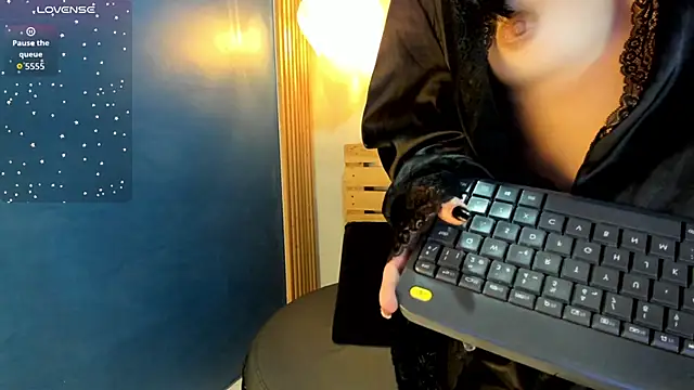 Daiisy_kiss's cam snapshot