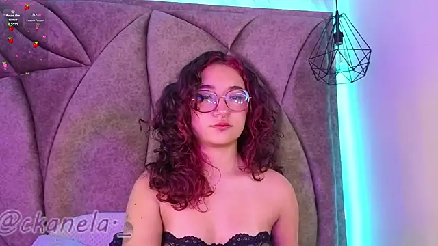 Kanela_miller_'s cam snapshot