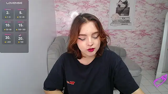 mia_foster_t's cam snapshot