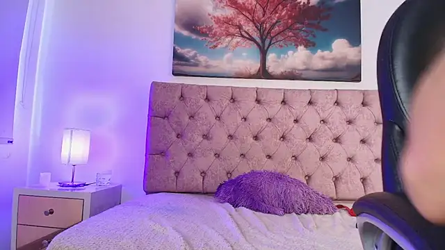 Julianaa_Castro_ live sex cam