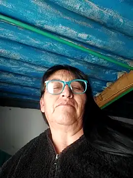 clarita_01's cam snapshot