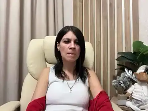 InjaAtHome's cam snapshot