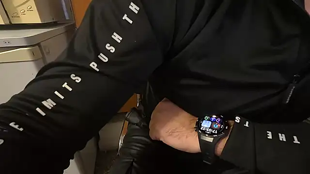 TARKAN1's cam snapshot